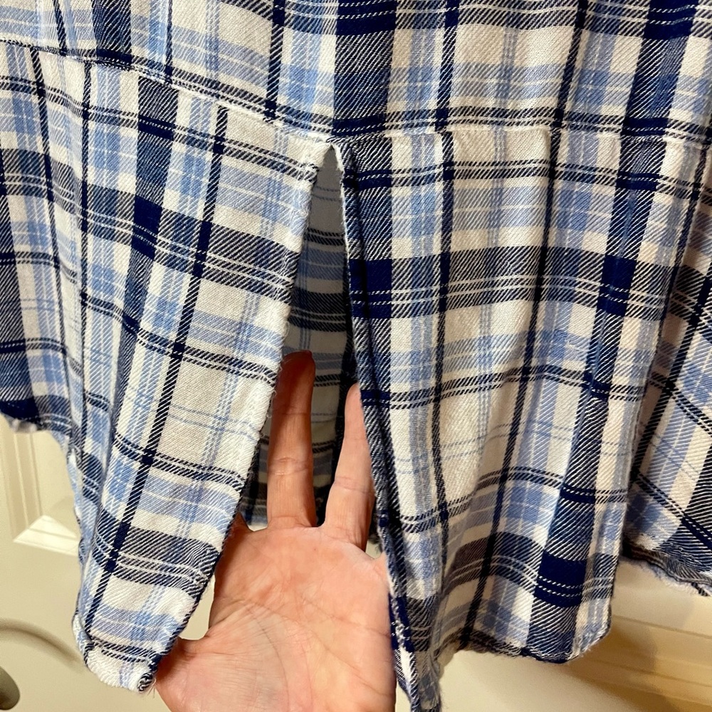 Vintage Dressbarn Blue and White Plaid Sleeveless Button Down Shirt Size XL - Picture 5 of 5